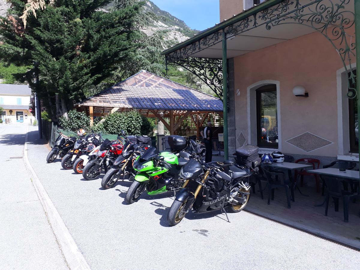 Hotel La Gare L'Argentiere-la-Bessee Luaran gambar